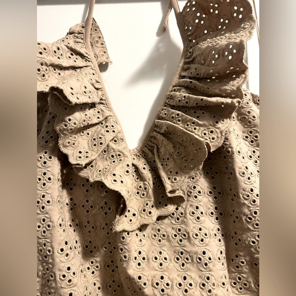 Express Ruffle Halter Top! - Picture 3 of 7